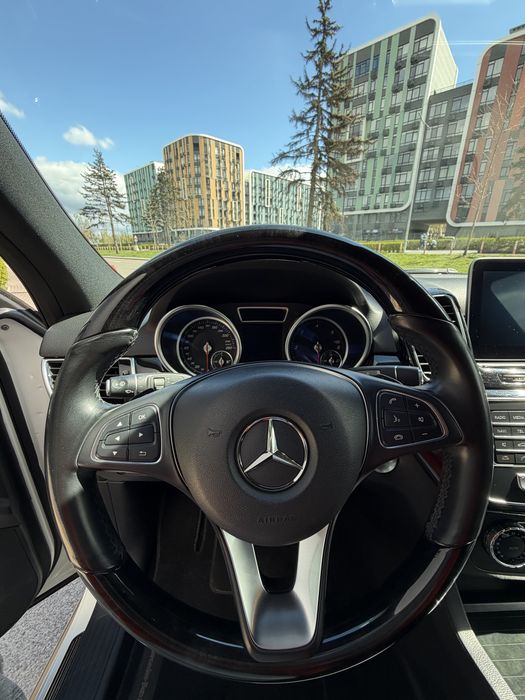 Продам Mercedes-Benz GLE 2017