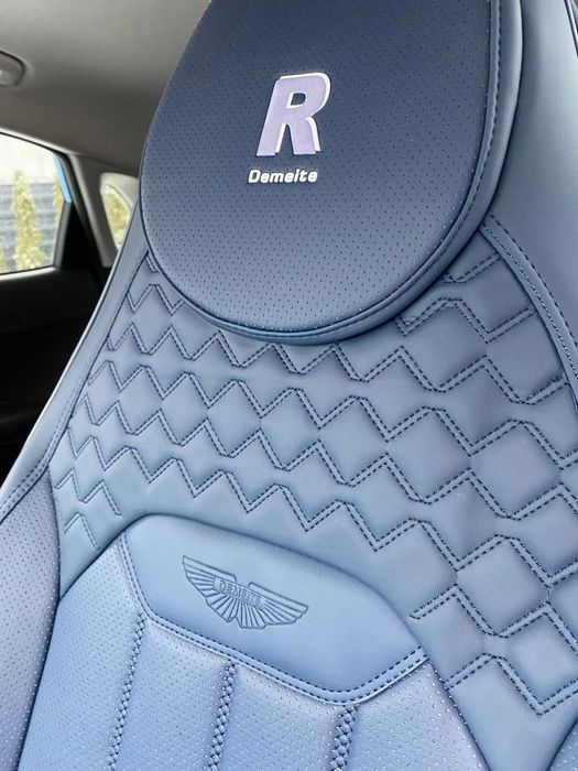 uniwersalne pokrowce samochodowe w sportowym stylu