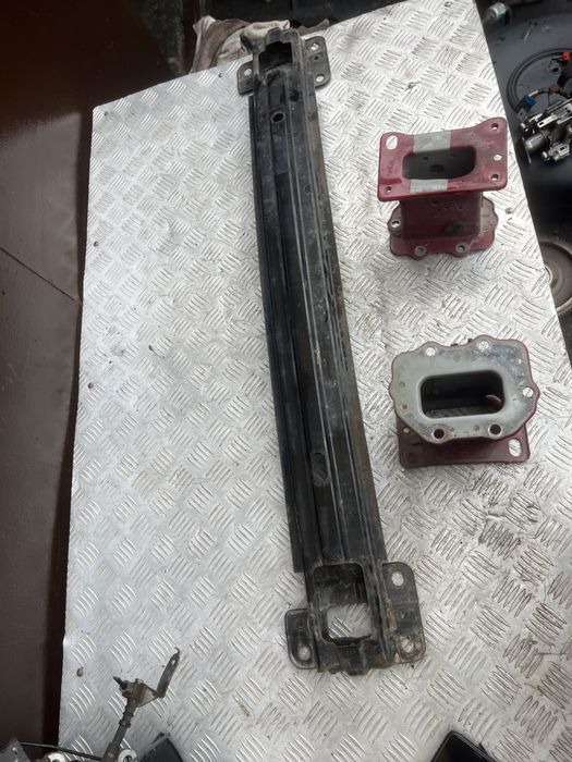 Передний усилитель бампера Киа сид 08г kia ceed