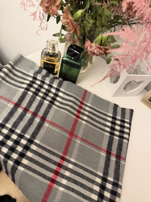 Oryginalny szal Burberry