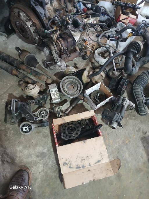 Renault trafic 2011 2.0 dci części