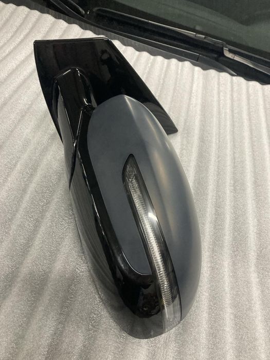 Продам зеркало Kia Sportage в зборі ( 87610F1560)