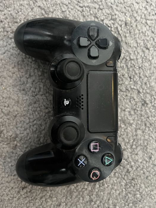 PlayStation      4