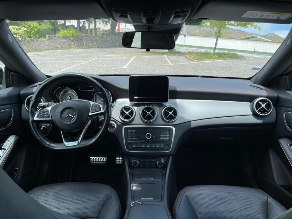 Mercedes CLA 220 AMG