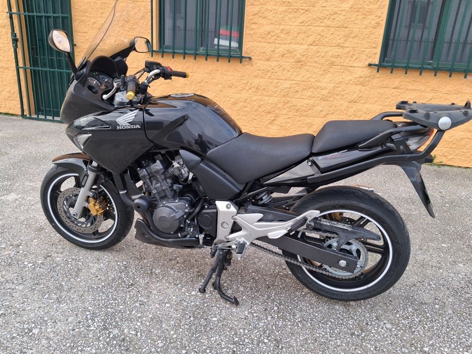 Honda CBF 600 imaculada