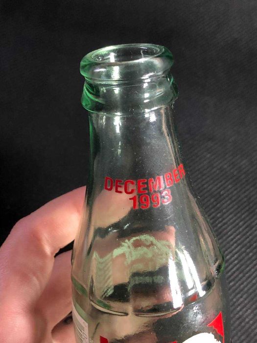 Стакан та бутилка Coca-Cola 1993 рік