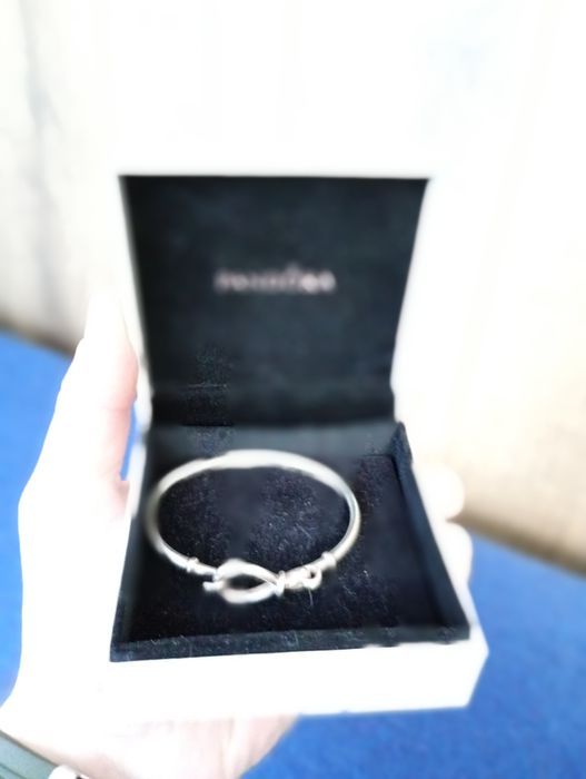 Браслет-бангл "Символ нескінченності" Pandora