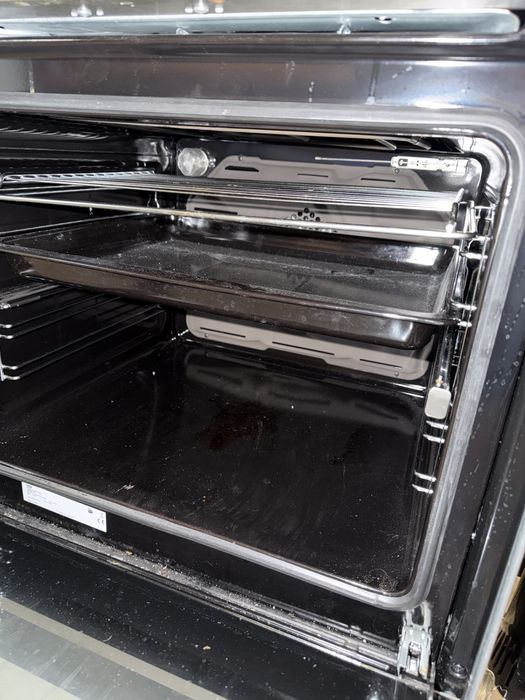 Kucnia indukcyjna Beko FSM69301XCT