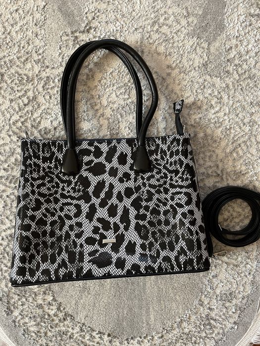 Vishnya Нова сумка лео сніжний барс лазерка шкіра