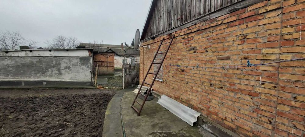 Продам будинок в м. Апостолове