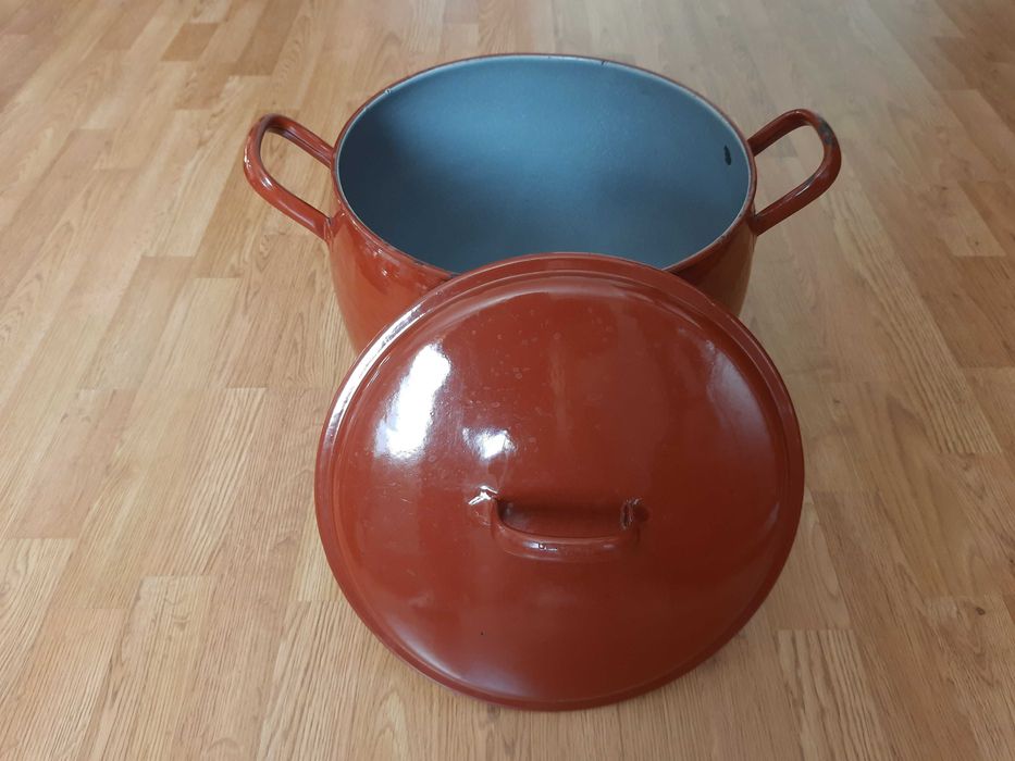 Емальована кастрюля/22L