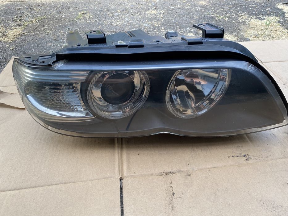 Фары левая и правая ксенон Европа BMW X5 E53 оригинал рестайлинг