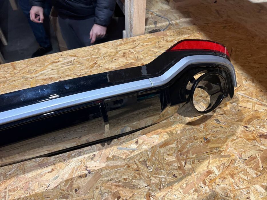 RS накладка Audi a5 b9