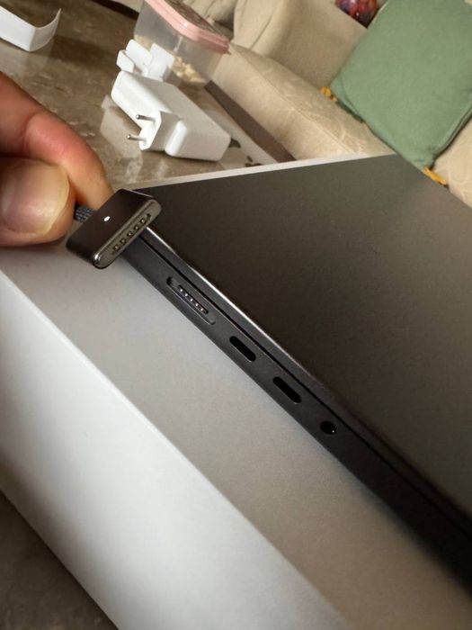 MacBook APPLE - MB Pro 16 M3 Pro 12c CPU/18c GPU 18GB