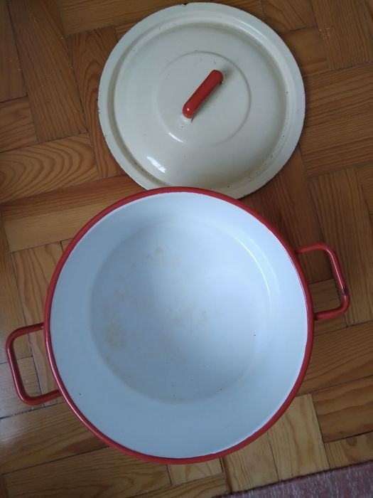 Tacho de esmalte antigo nunca usado