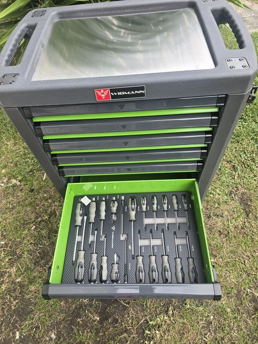 Carrinho de ferramentas 7 gavetas 6 completas  novo