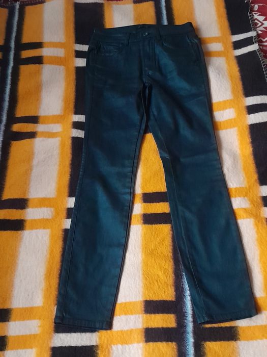 Spodnie woskowane Massimo Dutti