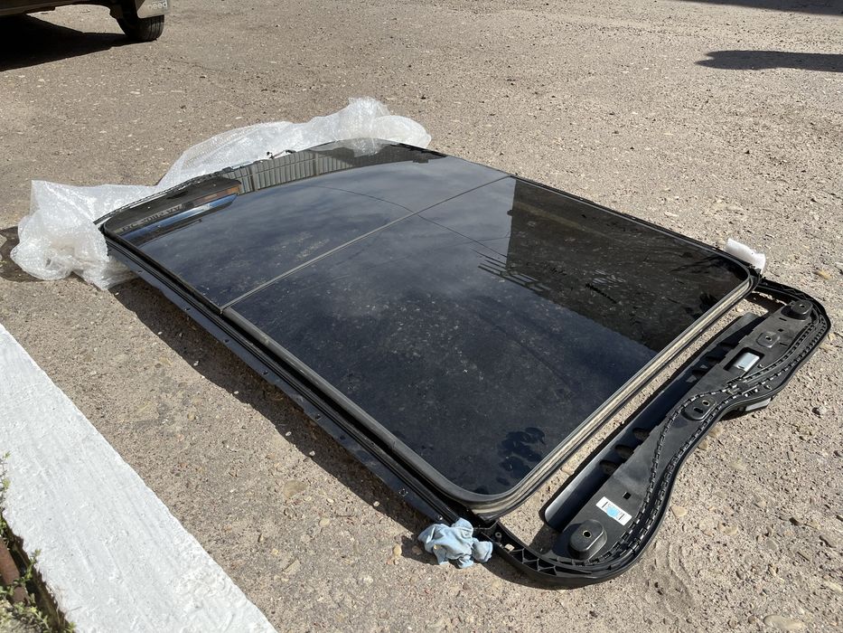 Панорамний дах volkswagen touareg nf 2011