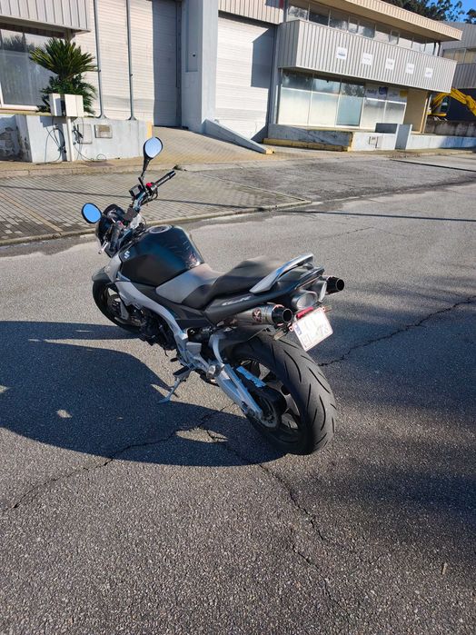 Vendo Suzuki GSR 600