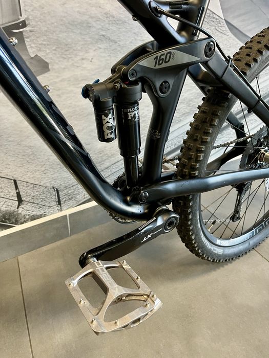 Kellys Eraser 90 karbon Enduro 160 rozm M Fox 36 DT Swiss XT