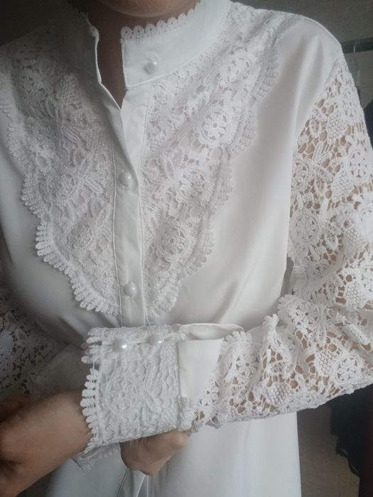 Elegancka koszula/ bluzka z koronką M