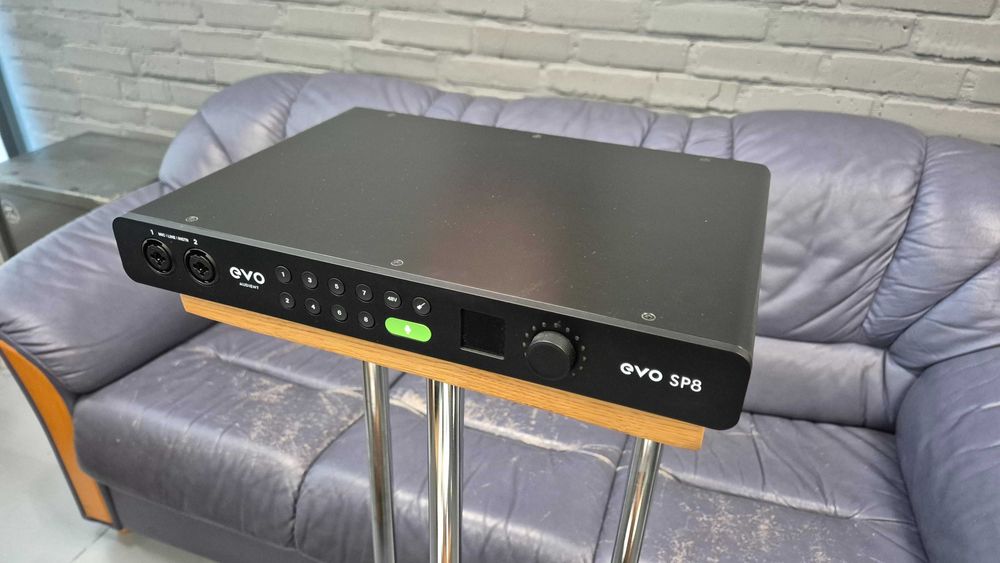 AUDIENT EVO SP8 Попередній підсилювач мікрофонний