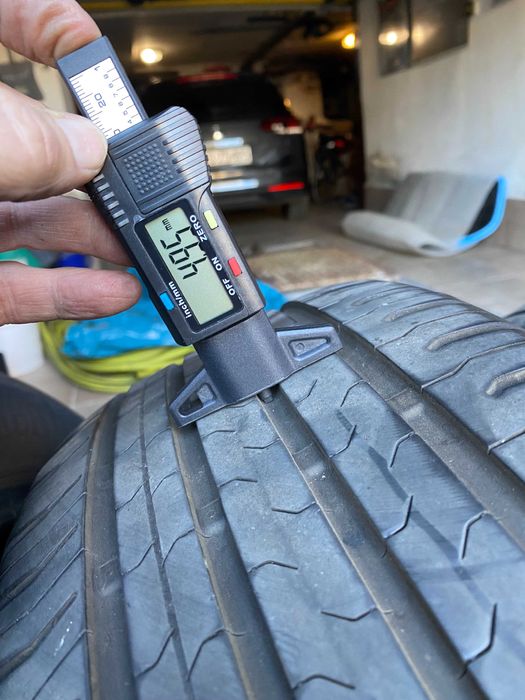 Opony CONTINENTAL Letnie 215/55R17