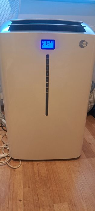 Klimatyzator mobilny z rurą