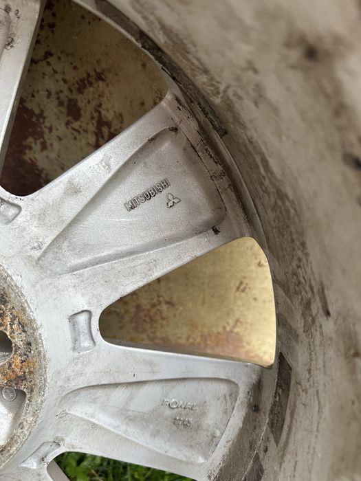 Продам шини (колеса) зимові  з дисками