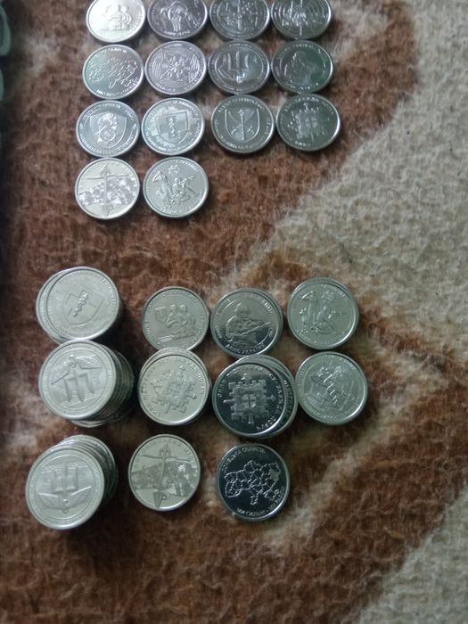 Монети 10 грн ходові