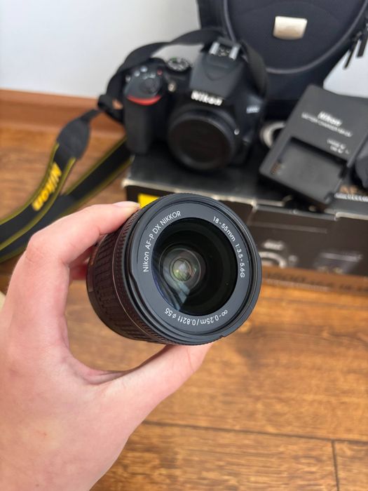 Nikon d3500 з кітовий об'єктивом 18-55 mm