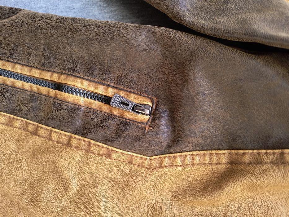 Męska brązowa kurtka ze sztucznej skóry M