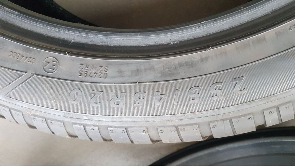 Зимові шини 4 шт 255/45 R20 Dunlop SpWinterSport 3D