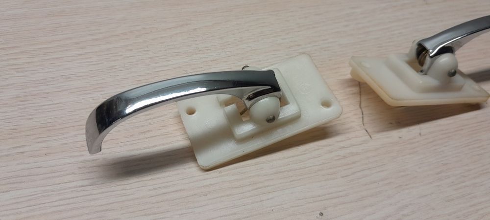 Klamki wewnętrzne FIAT 125P