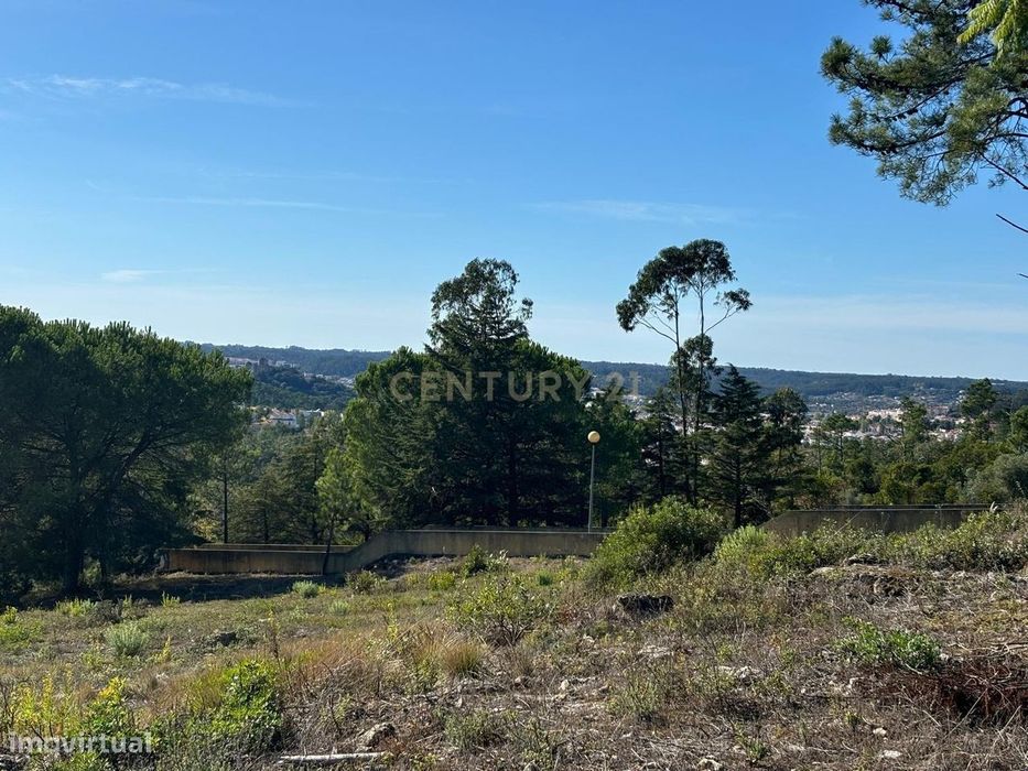 Lote de terreno  para  construção de Moradia Geminada