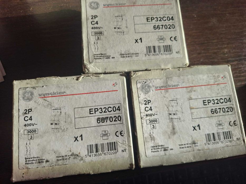 wyłącznik nadprądowy, bezpiecznik EP32C4, 2P-dwubiegunowy, firmy General Electris, nowe - 3 szt.