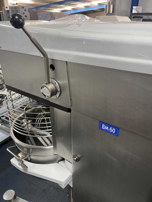 batedeira sigma 60 litros italiana com garantia