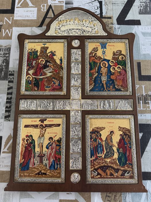 Quadro com gravuras em prata