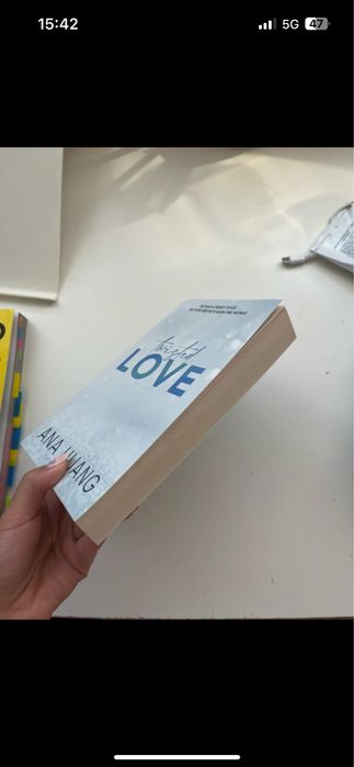 Livro Twisted Love de Ana Huang