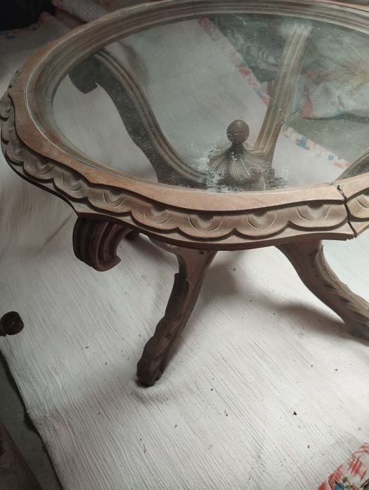 Mesa de Apoio em madeira e vidro