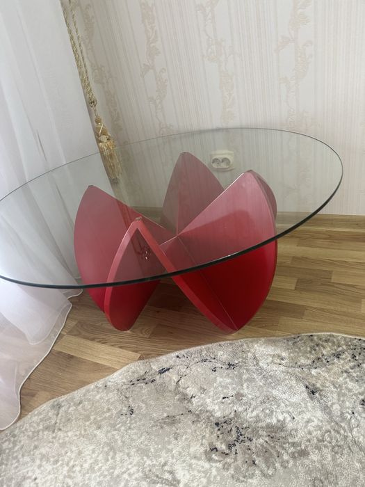 Стіл скляний