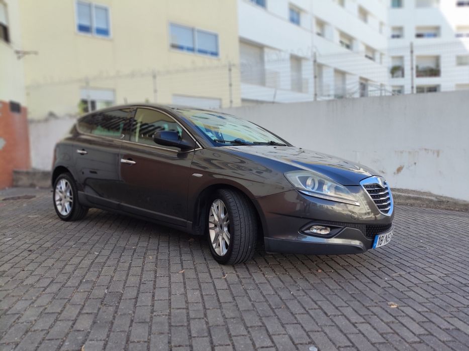 Lancia delta 1.6 multijet como novo  preço negociável