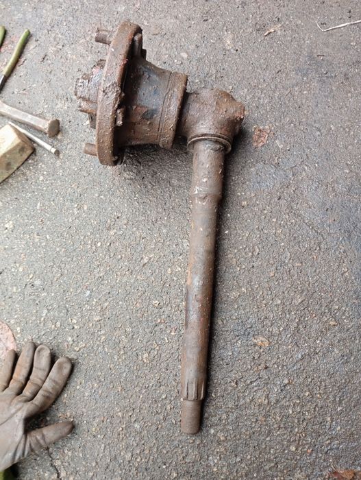 Продам цапфа МТЗ,кулак,тяги,ступиці,мтз,юмз,