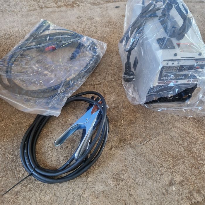 Máquina solda electro e fio revestido sem gás  NOVA