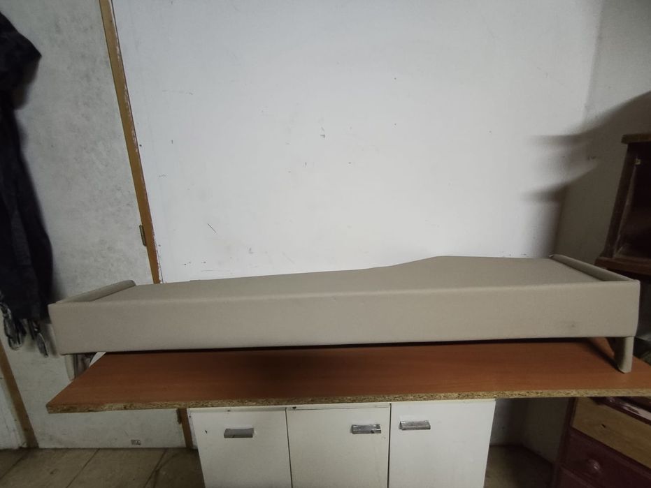 Mesa com gaveta para camião Ford F max