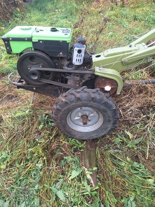 Продам мотоблок 8 л.с