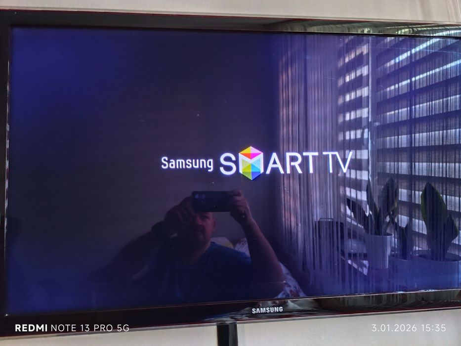 Sprzedam telewizor Samsung UE40D5500 RW