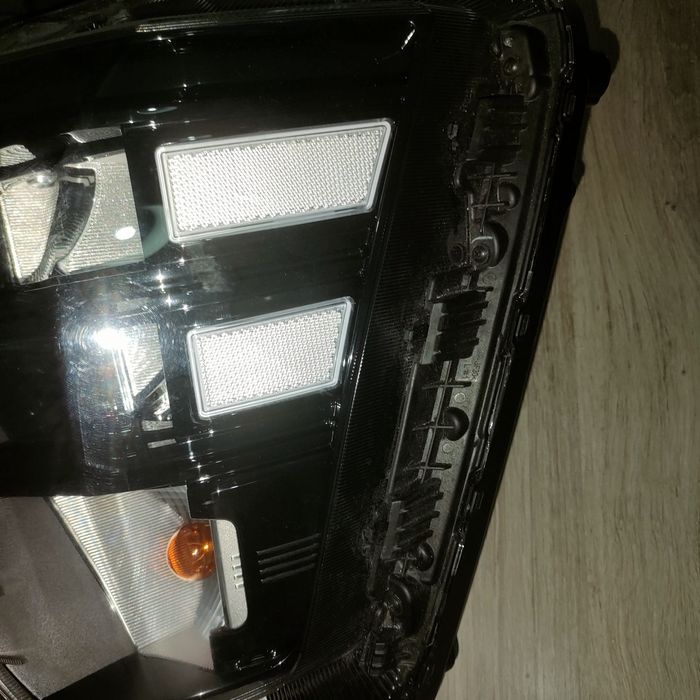 Hyundai Kauai / Kona EV (SX2, SX2e) Ótica Farol Esquerdo Original