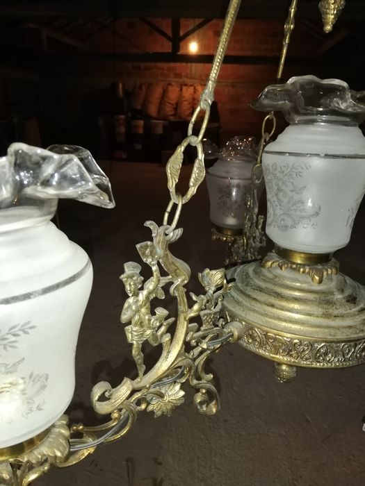 Candeeiro rústico em latão