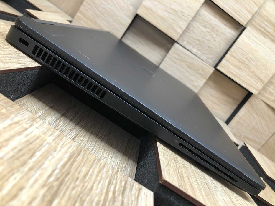 №5130 Ноутбук Dell Latitude E7470 14" FHD IPS/i5-6300U/SSD256Gb/8Gb